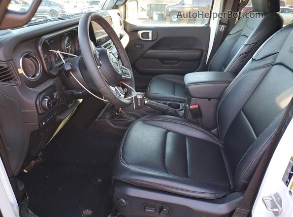 1C4RJXP68RW282664 2024 JEEP WRANGLER Белый Вид салона спереди