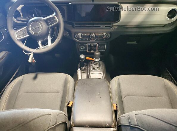 1C4RJXP6XSW601844 2025 JEEP WRANGLER Черный Вид панели приборов