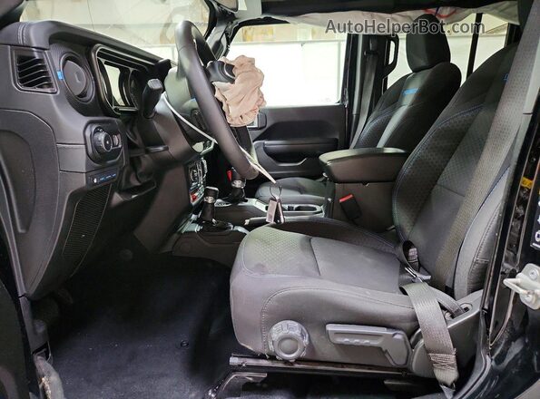 1C4RJXR60RW269369 2024 JEEP WRANGLER Black Вид салону спереду