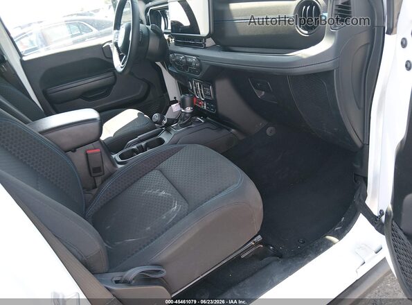 1C4RJXR60RW292960 2024 JEEP WRANGLER White Front interior view