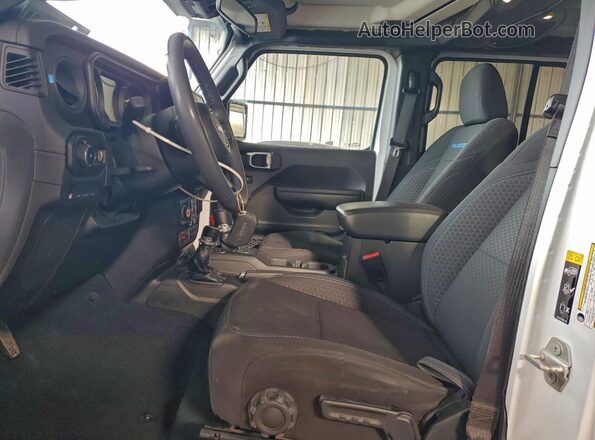 1C4RJXR64RW241753 2024 JEEP WRANGLER White Вид салону спереду