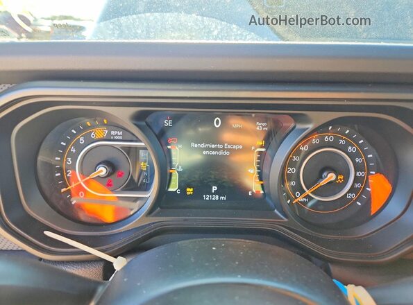 1C4RJXSJ8RW328473 2024 JEEP WRANGLER Серебряный Вид щитка приборов