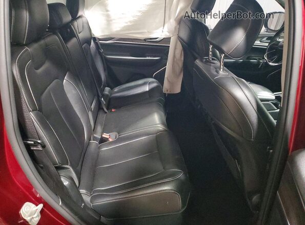 1C4RJYB65PC649404 2023 JEEP GRAND Red Widok wnętrza z tyłu