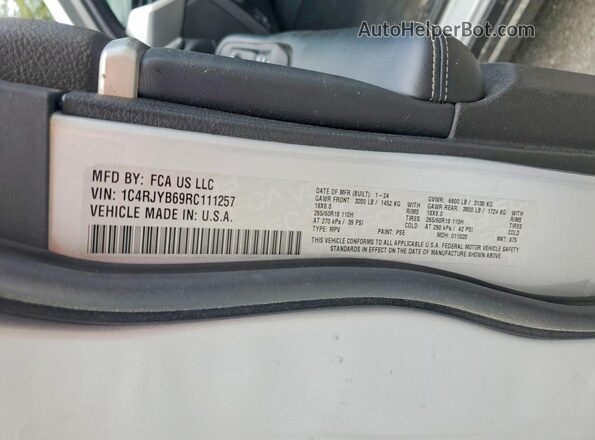 1C4RJYB69RC111257 2024 JEEP GRAND Silver 360 interior view