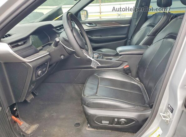 1C4RJYB69RC111257 2024 JEEP GRAND Silver Front interior view