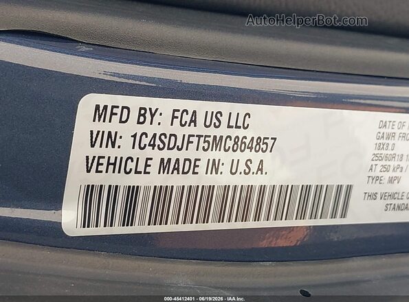 1C4SDJFT5MC864857 2021 DODGE DURANGO Blue Vista del compartimento del motor