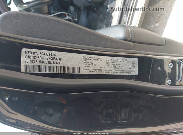1C4SDJFT7PC688799 2023 DODGE DURANGO Black ძრავის განყოფილების ხედი