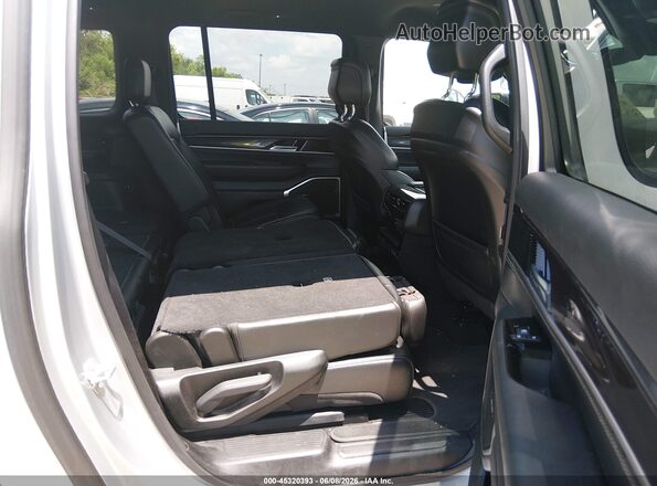 1C4SJSAP7RS111594 2024 JEEP WAGONEER L Silver VIN კოდის სტიკერის ხედი
