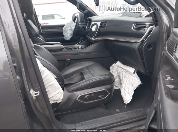 1C4SJSBP0RS132415 2024 JEEP WAGONEER L Gray Vista interior delantera