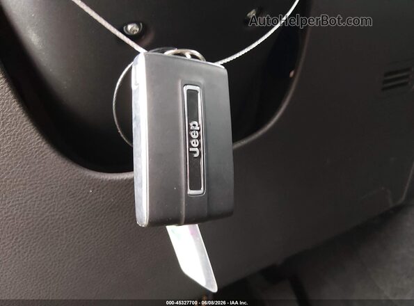 1C4SJSBP5TS172674 2026 JEEP GRAND WAGONEER L White Vista del salpicadero