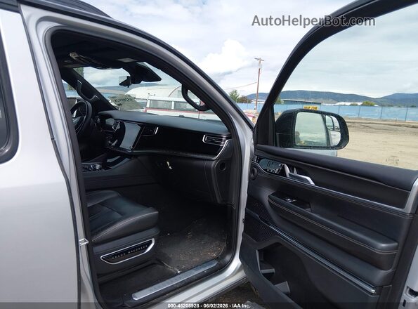 1C4SJSFP0RS119447 2024 JEEP GRAND WAGONEER L Silver Front interior view