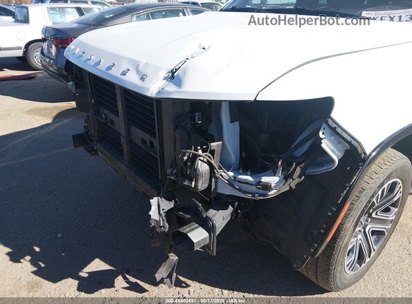 1C4SJUBP0RS115657 2024 JEEP WAGONEER White Vista frontal