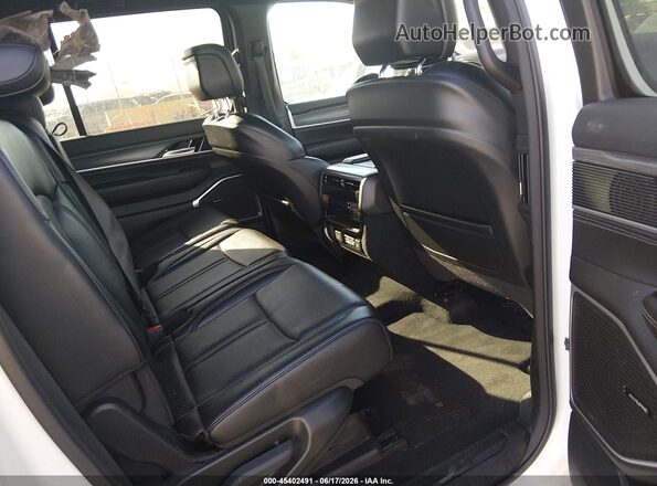 1C4SJUBP0RS115657 2024 JEEP WAGONEER White Vista de la etiqueta del VIN