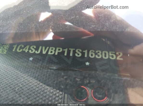 1C4SJVBP1TS163052 2026 JEEP GRAND WAGONEER Черный Вид подкапотного пространства