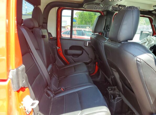 1C6JJTAM8PL594762 2023 JEEP GLADIATOR Red Вид задньої частини салону