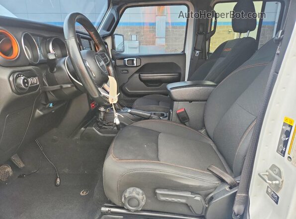 1C6JJTEG3ML583684 2021 JEEP GLADIATOR White Vista interior delantera