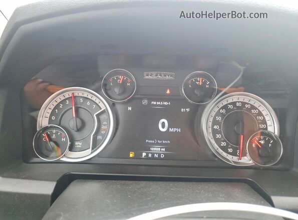1C6RR6FG1MS576217 2021 RAM 1500 Silver 