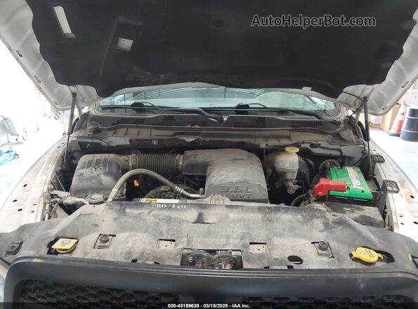 1C6RR6FG2HS614799 2017 RAM 1500 White Вид ззаду