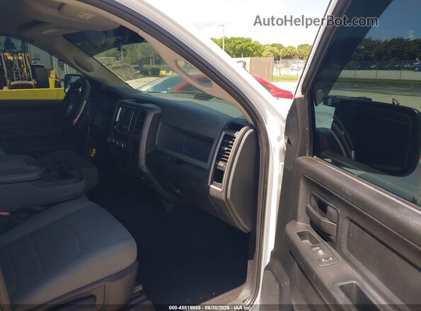 1C6RR6FG5HS540567 2017 RAM 1500 White Front interior view