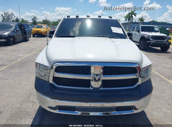 1C6RR6FG5HS540567 2017 RAM 1500 White Front view