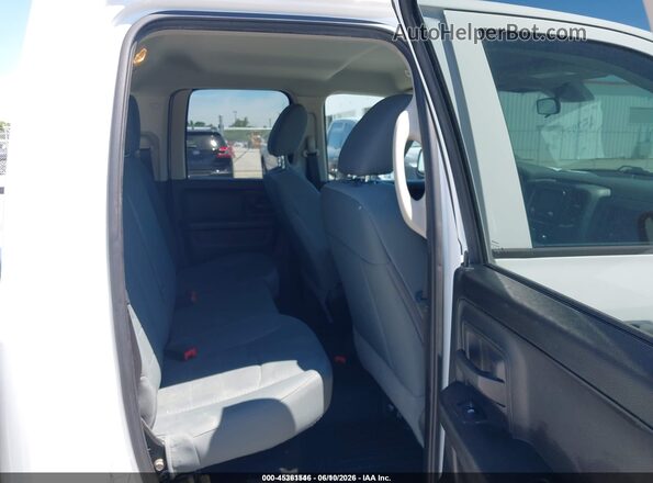 1C6RR6FG5JS272416 2018 RAM 1500 White Вид наклейки з VIN-кодом