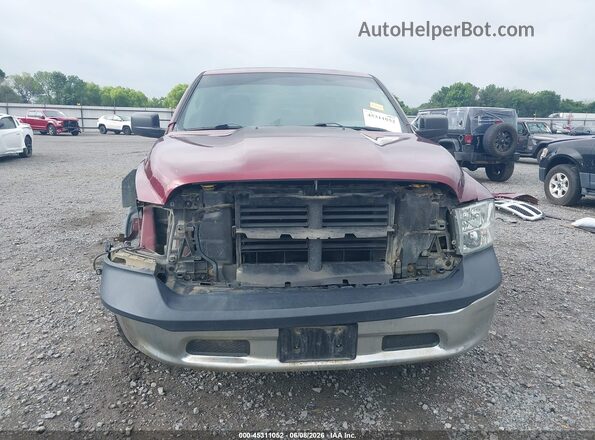 1C6RR6FG8JS195461 2018 RAM 1500 Maroon უკანა სალონის ხედი