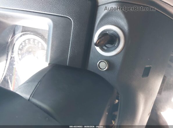 1C6RR6FG8NS152373 2022 RAM 1500 CLASSIC Белый Вид панели приборов