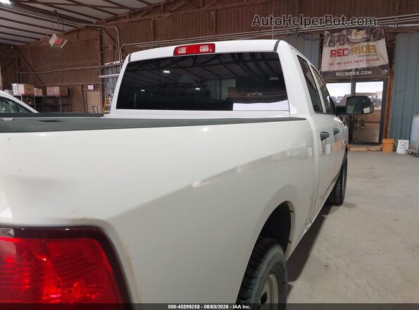 1C6RR6FT0HS541994 2017 RAM 1500 White Вид щитка приладів