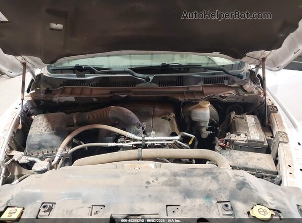 1C6RR6FT0HS541994 2017 RAM 1500 White Вид ззаду