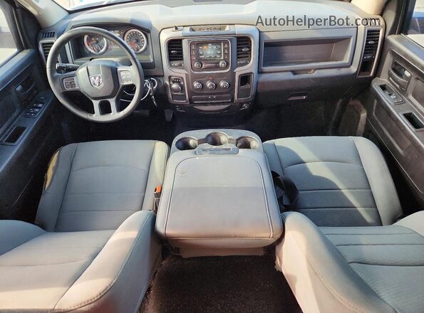 1C6RR6FT7GS415016 2016 RAM 1500 Белый Вид панели приборов