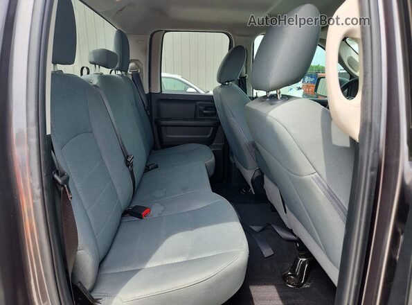 1C6RR6FTXJS193529 2018 RAM 1500 Gray Rear seats view