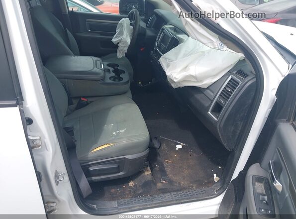 1C6RR6GG0GS143734 2016 RAM 1500 White Widok wnętrza z przodu