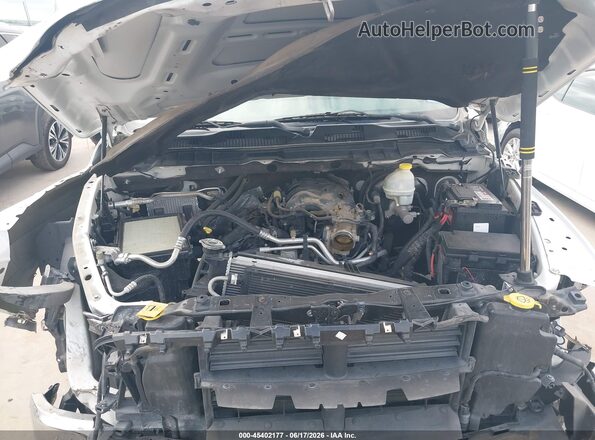 1C6RR6GG0GS143734 2016 RAM 1500 White Widok z tyłu
