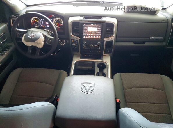 1C6RR6GG0GS223664 2016 RAM 1500 Charcoal Vista del salpicadero