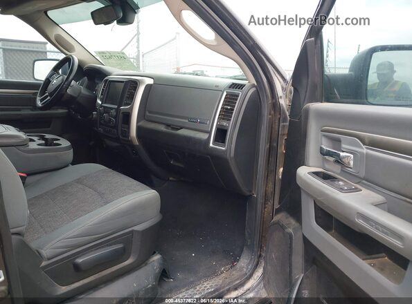 1C6RR6GG2HS570513 2017 RAM 1500 Black Vista interior delantera