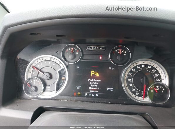 1C6RR6GG2HS570513 2017 RAM 1500 Black Vista de los asientos traseros