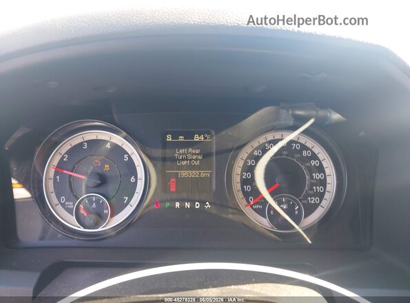 1C6RR6GG3GS257100 2016 RAM 1500 Gray Widok tylnych siedzeń