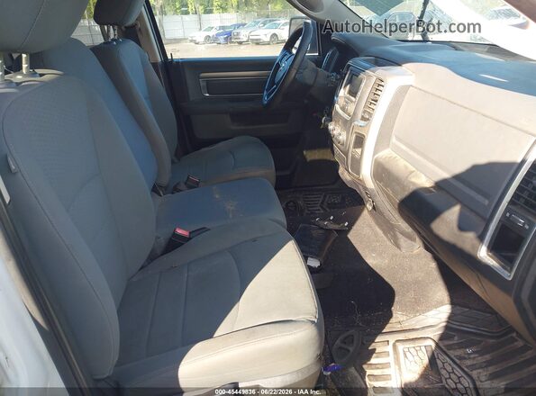 1C6RR6GG5HS804093 2017 RAM 1500 White Вид салону спереду
