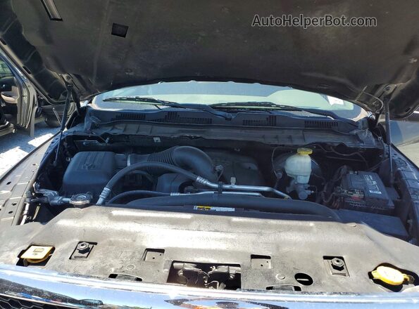 1C6RR6GT0JS131586 2018 RAM 1500 Black Widok wnętrza z tyłu