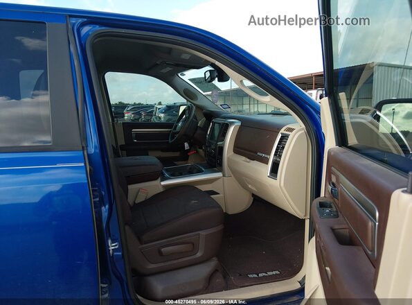 1C6RR6GT2JS161009 2018 RAM 1500 Синий Вид салона спереди