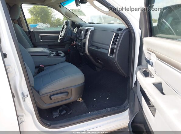 1C6RR6GT5GS326575 2016 RAM 1500 White Widok wnętrza z przodu