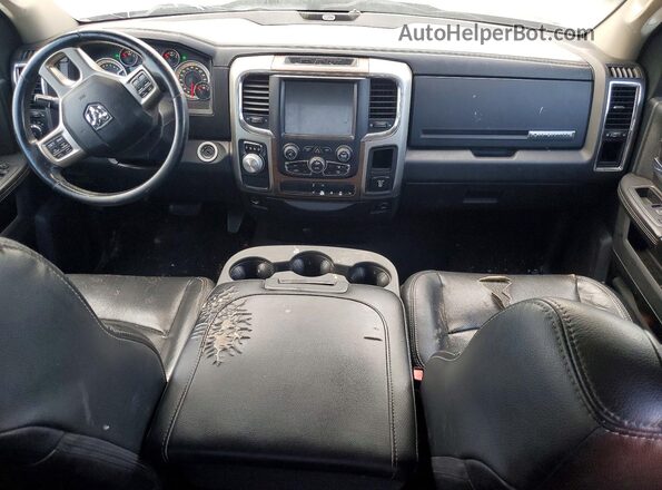 1C6RR6JTXHS819971 2017 RAM 1500 Black Dashboard view
