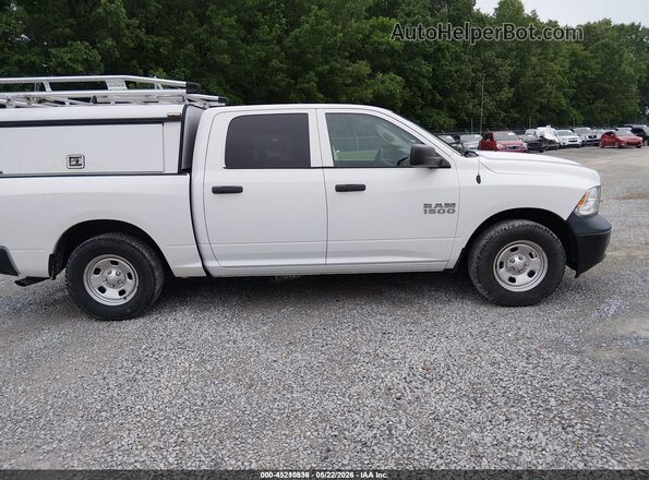 1C6RR6KG4JS298625 2018 RAM 1500 White Rear interior view