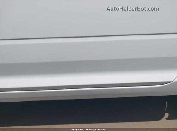 1C6RR6KG6HS609451 2017 RAM 1500 White Սարքավորումների վահանակի տեսք