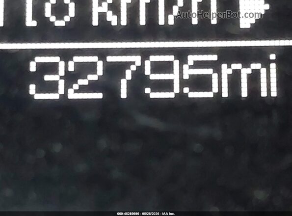 1C6RR6KG8JS303633 2018 RAM 1500 White 