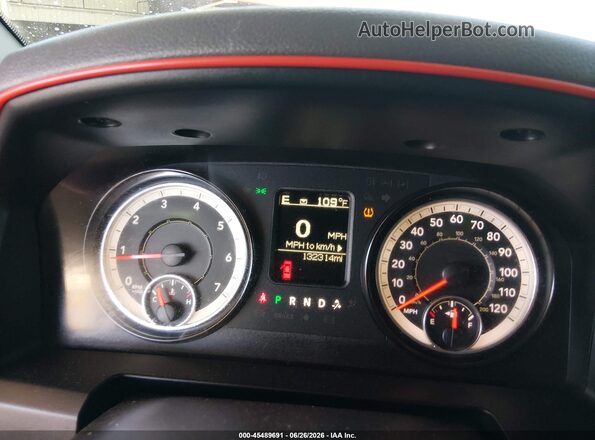1C6RR6KG9HS804881 2017 RAM 1500 Gray Вид задніх сидінь