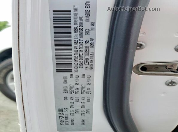 1C6RR6KTXJS315599 2018 RAM 1500 White Շարժիչի բաժամունքի տեսք