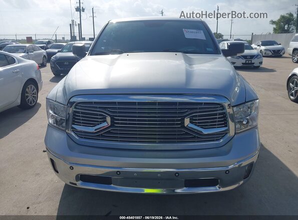 1C6RR6LG5HS514085 2017 RAM 1500 Silver Front view