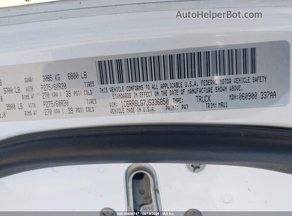 1C6RR6LG7JS336850 2018 RAM 1500 White Вид підкапотного простору