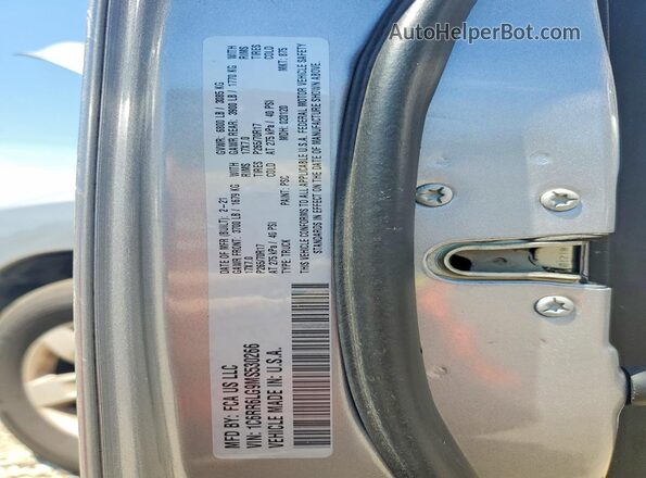 1C6RR6LG9MS530266 2021 RAM 1500 Silver Vista del compartimento del motor